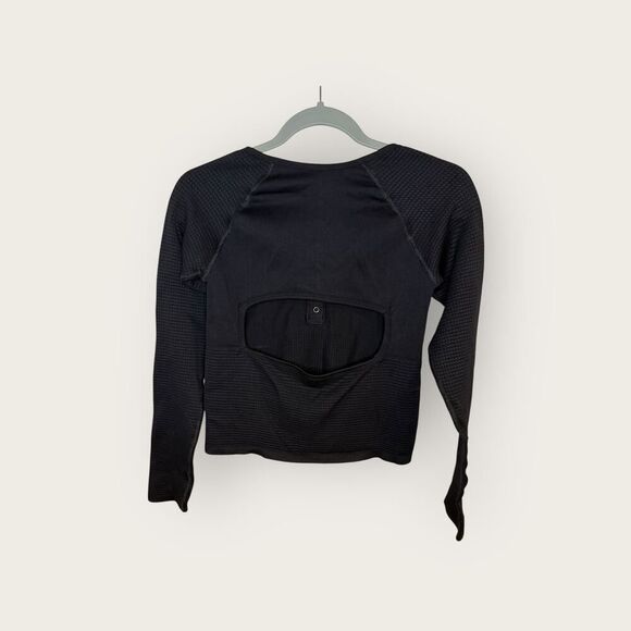 Free People Movement Bail Out Crop Thermal Knit Top in Black Size M/L NWT - Picture 5 of 8